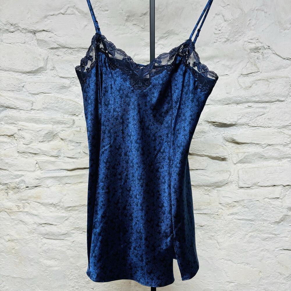 NWT Victoria’s Secret Satin Lace Half Slip Chemise Lingerie Festival Blue Medium